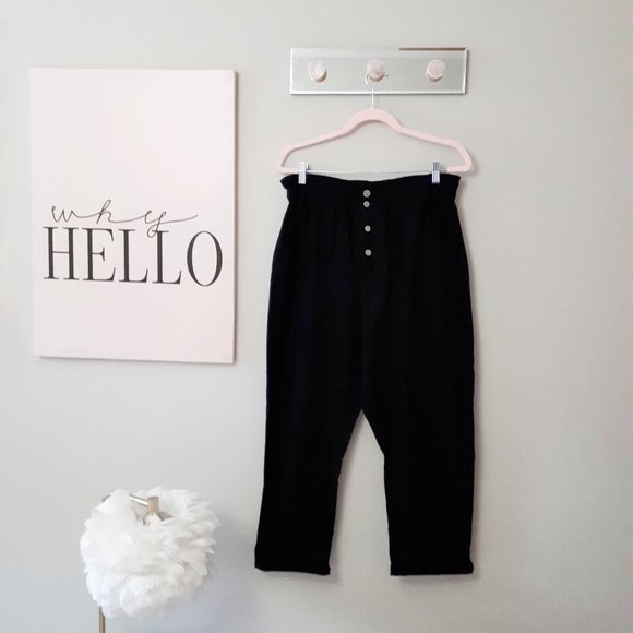 EUC Zara black high waisted relaxed leg slouchy fit button up cotton pants, 8 - Picture 2 of 6